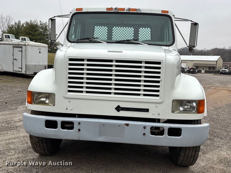 image for item DT0047 1996 International 4700 flatbed truck