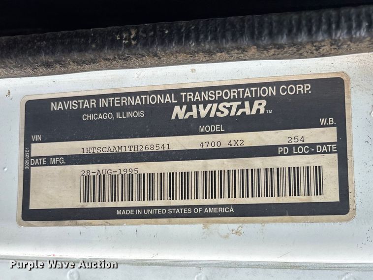 image for item DT0047 1996 International 4700 flatbed truck