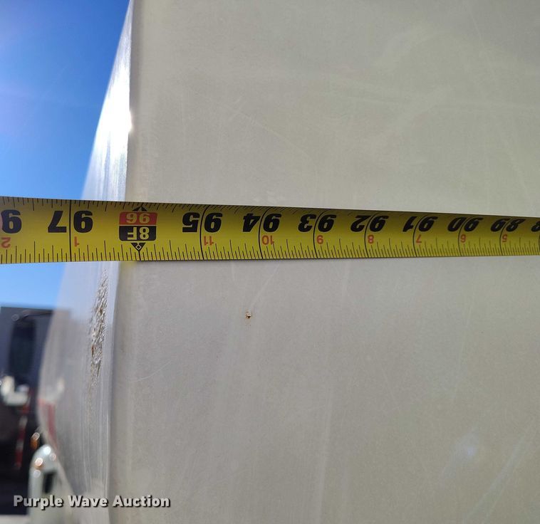 image for item DT0962 2007 International 4300 water truck