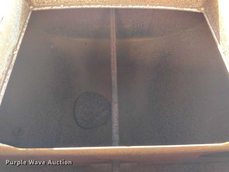 image for item DT0962 2007 International 4300 water truck