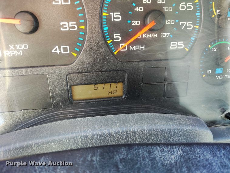 image for item DT0962 2007 International 4300 water truck