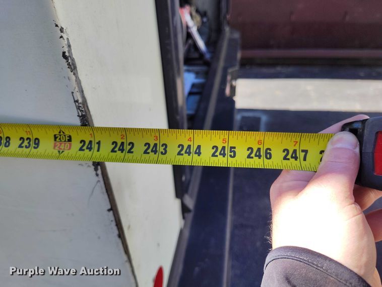 image for item DT0965 2007 Mack CTP713 fuel / lube truck