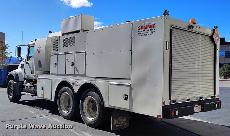 image for item DT0965 2007 Mack CTP713 fuel / lube truck