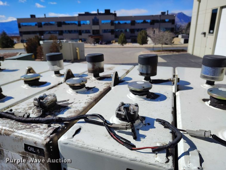 image for item DT0965 2007 Mack CTP713 fuel / lube truck