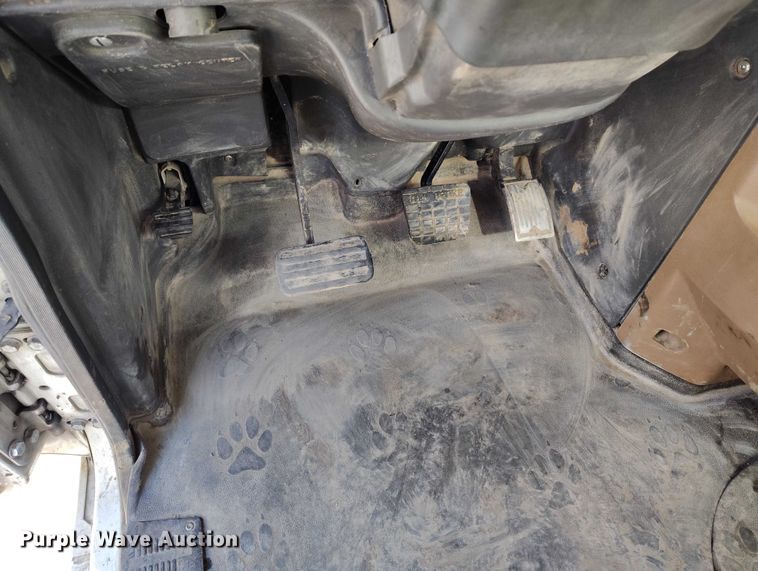 image for item DT0965 2007 Mack CTP713 fuel / lube truck