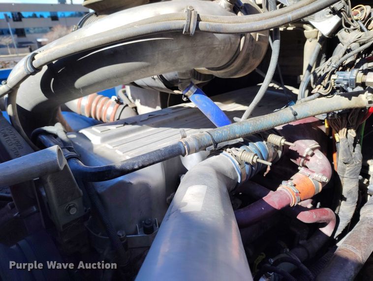 image for item DT0965 2007 Mack CTP713 fuel / lube truck