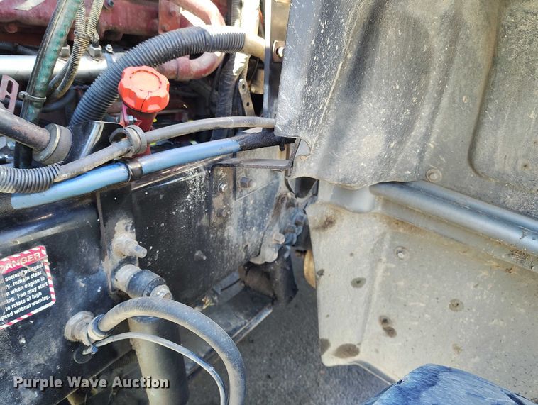 image for item DT0965 2007 Mack CTP713 fuel / lube truck