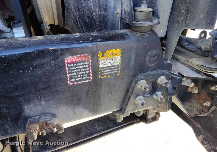 image for item DT0965 2007 Mack CTP713 fuel / lube truck