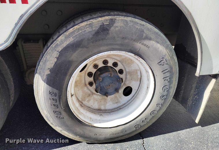 image for item DT0965 2007 Mack CTP713 fuel / lube truck