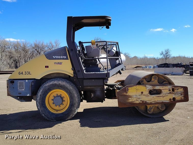 image for item DT0968 2012 Volvo SD70D single drum vibratory roller