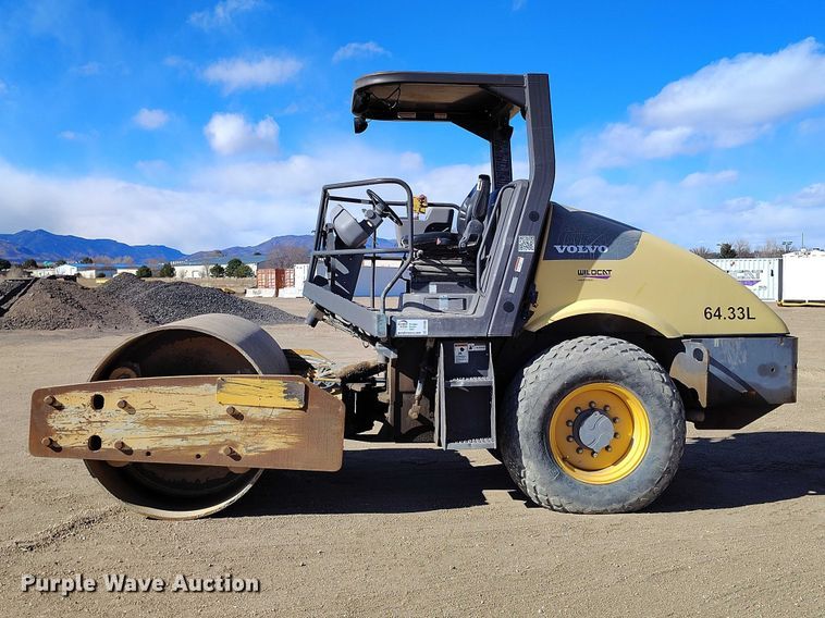 image for item DT0968 2012 Volvo SD70D single drum vibratory roller