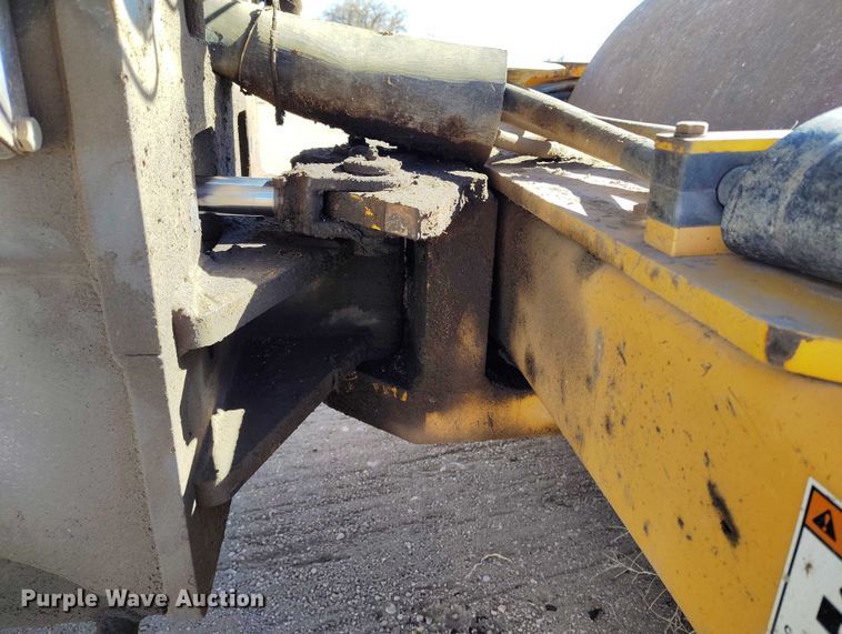 image for item DT0968 2012 Volvo SD70D single drum vibratory roller