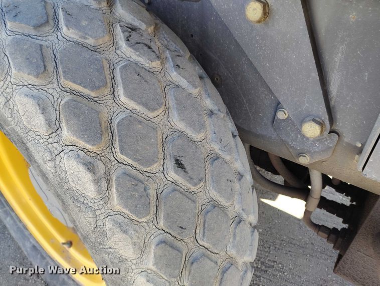 image for item DT0968 2012 Volvo SD70D single drum vibratory roller