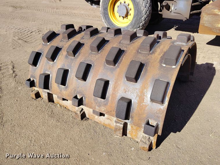 image for item DT0968 2012 Volvo SD70D single drum vibratory roller