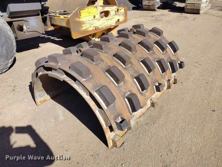 image for item DT0968 2012 Volvo SD70D single drum vibratory roller