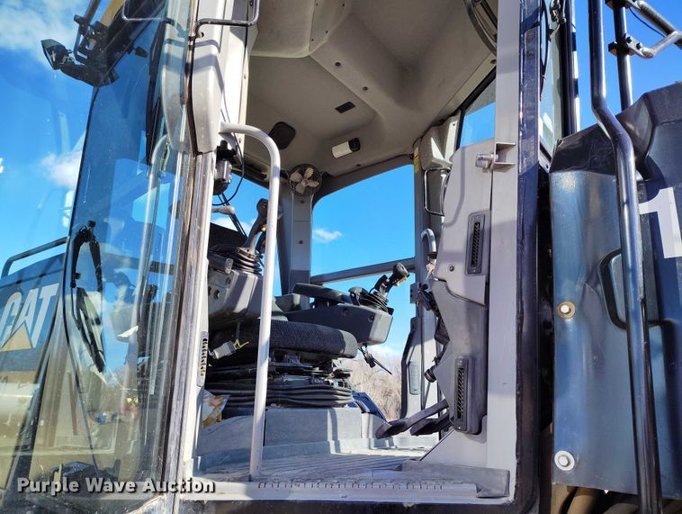 image for item DT0969 2008 Caterpillar 140M motor grader