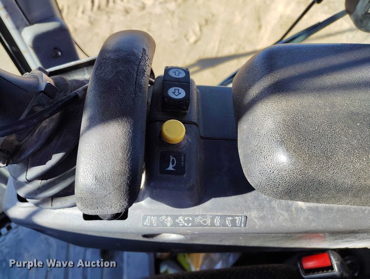 image for item DT0969 2008 Caterpillar 140M motor grader