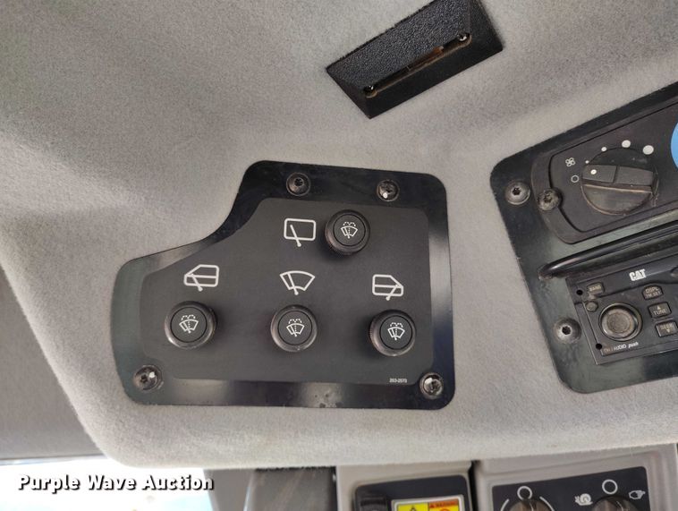 image for item DT0969 2008 Caterpillar 140M motor grader