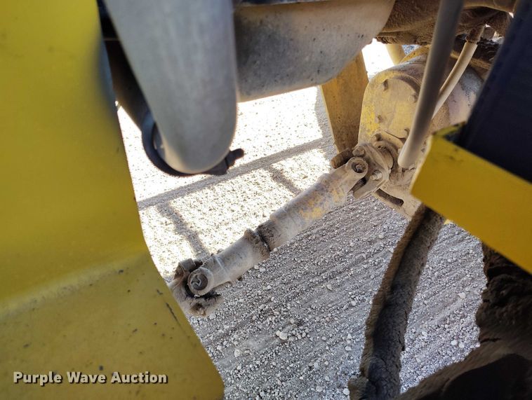 image for item DT0970 Superior DT80-CT broom