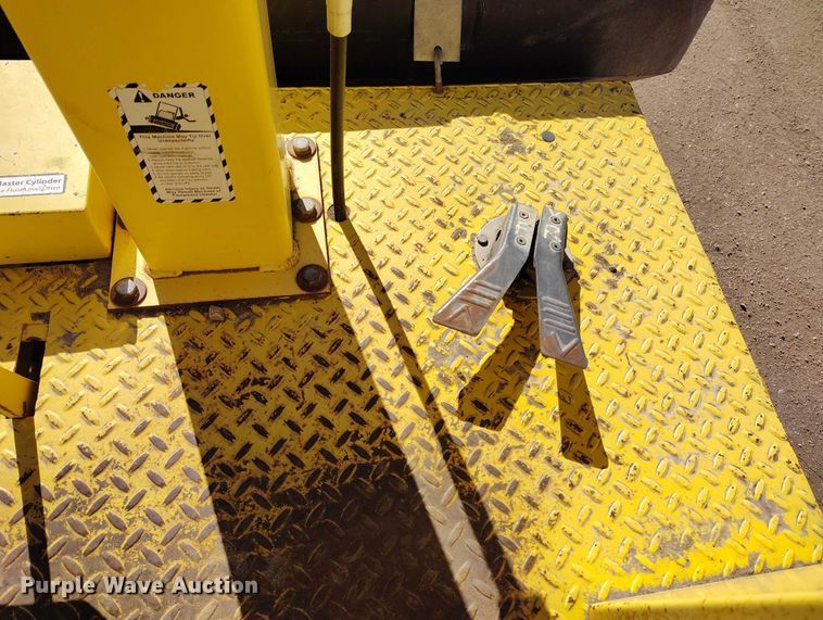 image for item DT0970 Superior DT80-CT broom