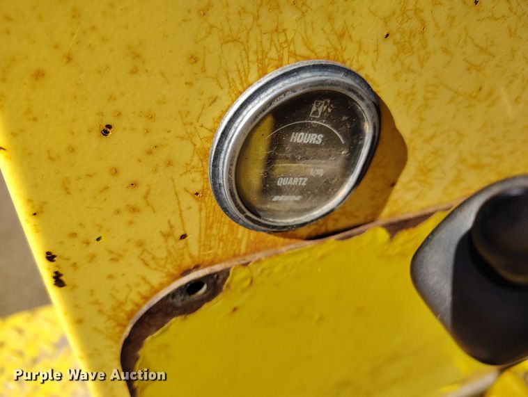 image for item DT0970 Superior DT80-CT broom