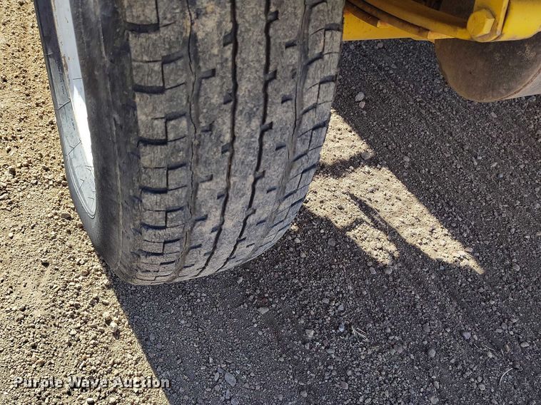 image for item DT0970 Superior DT80-CT broom