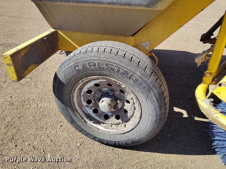 image for item DT0970 Superior DT80-CT broom