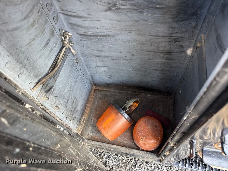 image for item DT2203 TSE UP70B cable puller bed 