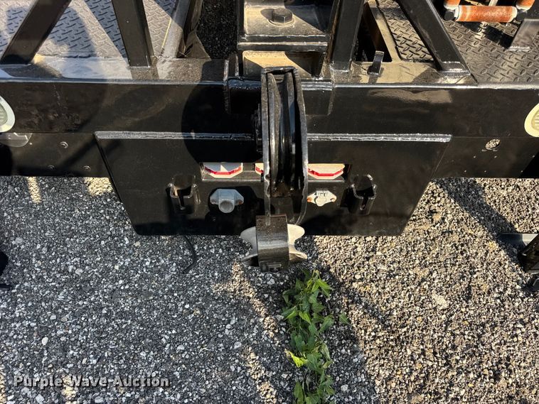 image for item DT2203 TSE UP70B cable puller bed 