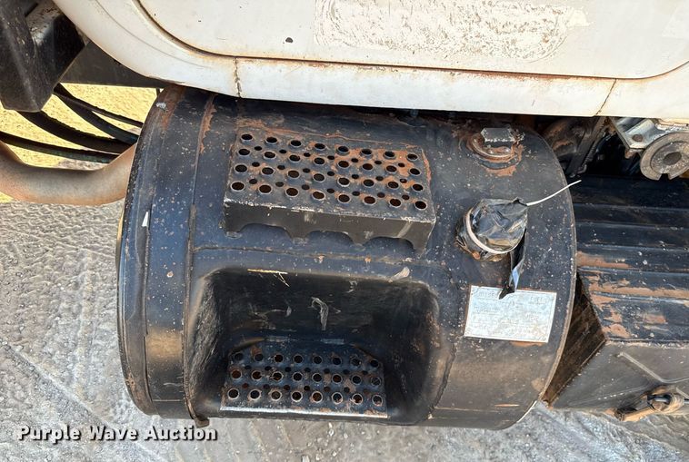 image for item DT6733 1988 Mack DM690S dump truck