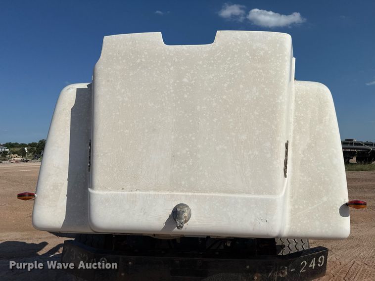 image for item DT6733 1988 Mack DM690S dump truck