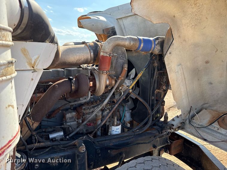 image for item DT6733 1988 Mack DM690S dump truck