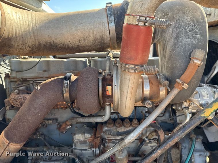 image for item DT6733 1988 Mack DM690S dump truck