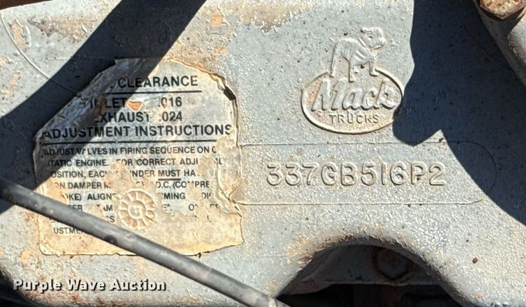 image for item DT6733 1988 Mack DM690S dump truck