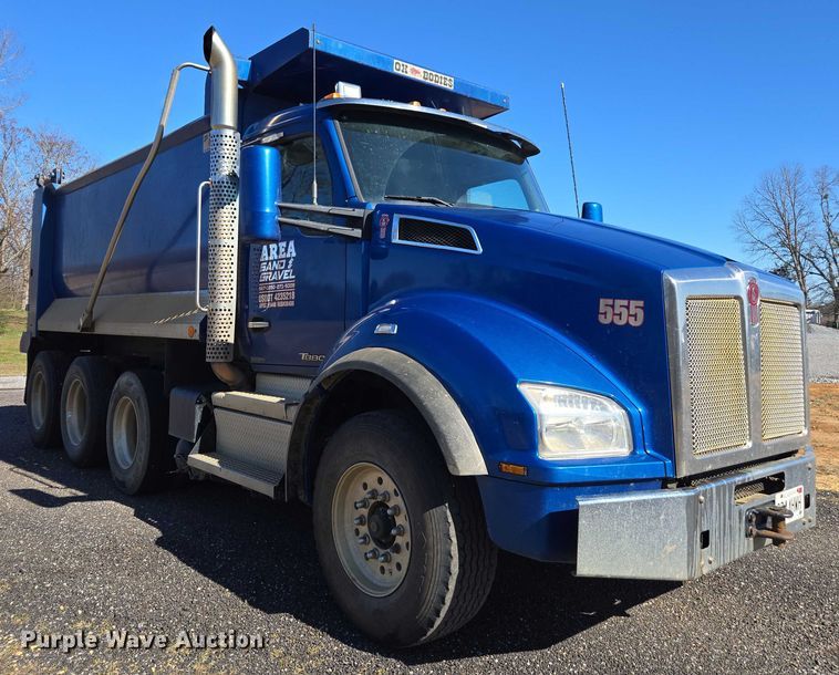 image for item DU2700 2019 Kenworth T880 dump truck