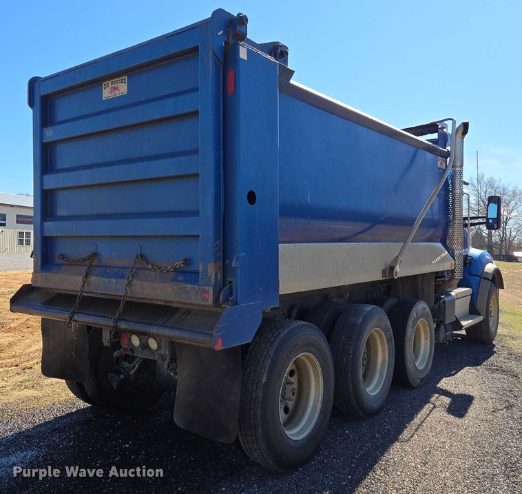 image for item DU2700 2019 Kenworth T880 dump truck
