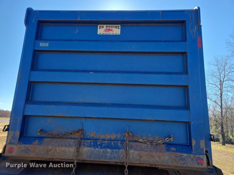 image for item DU2700 2019 Kenworth T880 dump truck