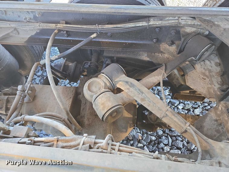 image for item DU2700 2019 Kenworth T880 dump truck