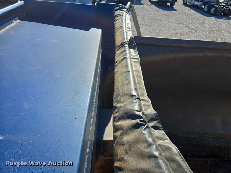 image for item DU2700 2019 Kenworth T880 dump truck