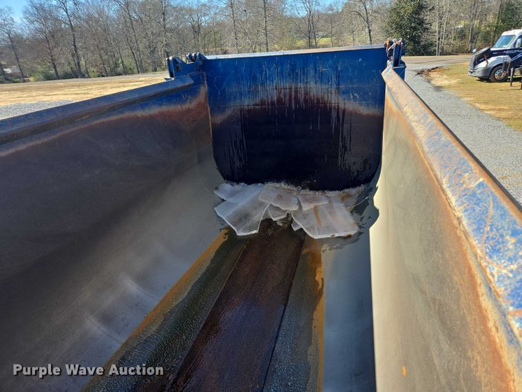 image for item DU2700 2019 Kenworth T880 dump truck