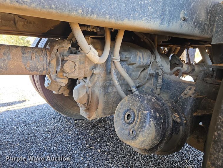 image for item DU2700 2019 Kenworth T880 dump truck