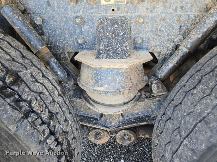 image for item DU2700 2019 Kenworth T880 dump truck