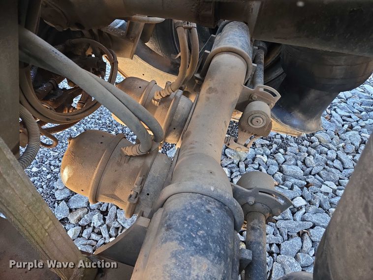 image for item DU2700 2019 Kenworth T880 dump truck