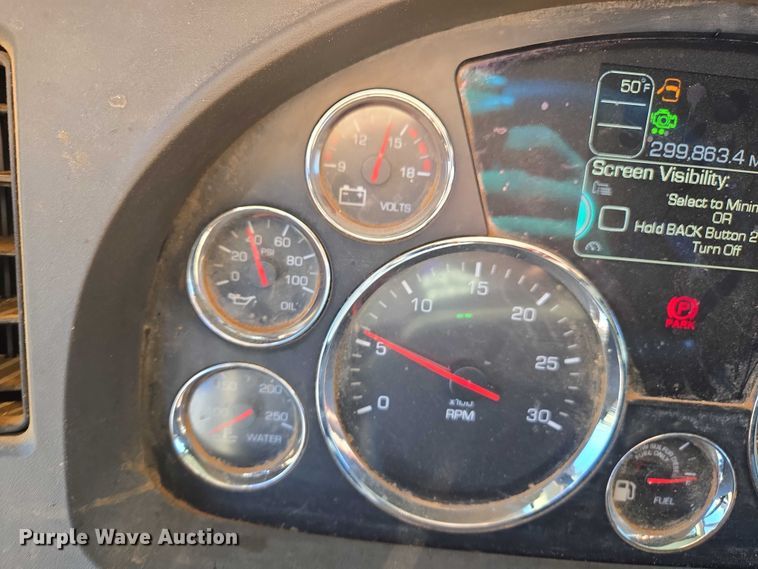 image for item DU2700 2019 Kenworth T880 dump truck