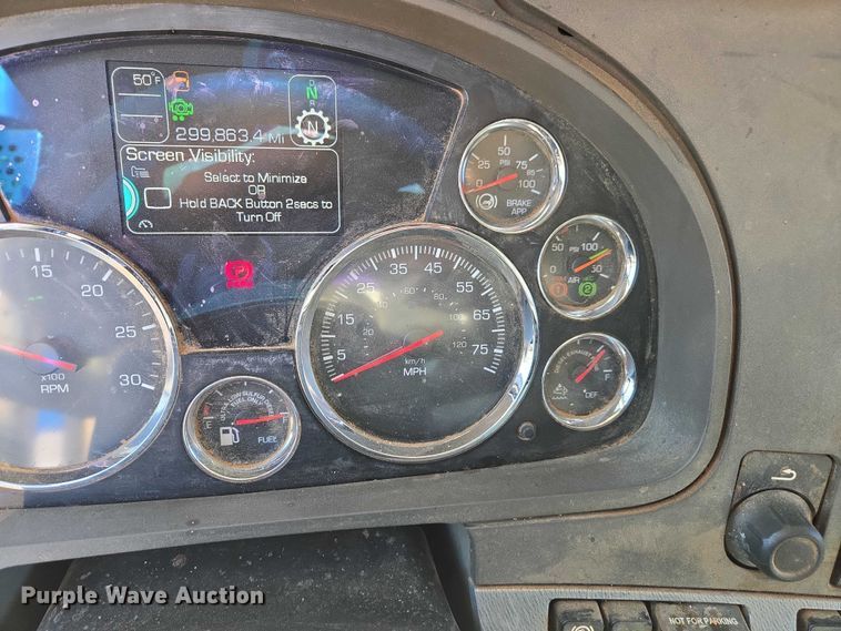 image for item DU2700 2019 Kenworth T880 dump truck