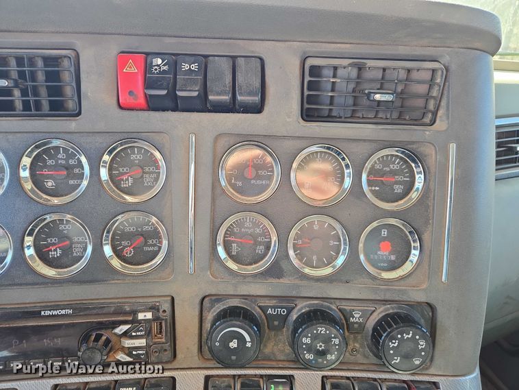 image for item DU2700 2019 Kenworth T880 dump truck