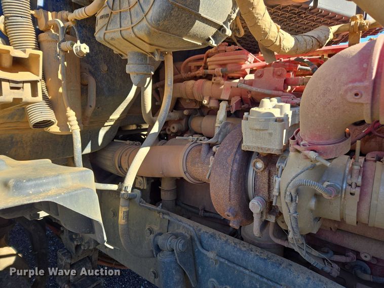 image for item DU2700 2019 Kenworth T880 dump truck