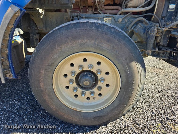 image for item DU2700 2019 Kenworth T880 dump truck