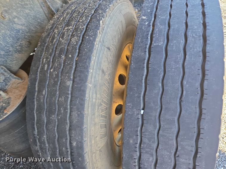 image for item DU2700 2019 Kenworth T880 dump truck