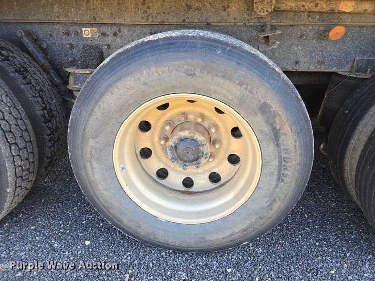 image for item DU2700 2019 Kenworth T880 dump truck